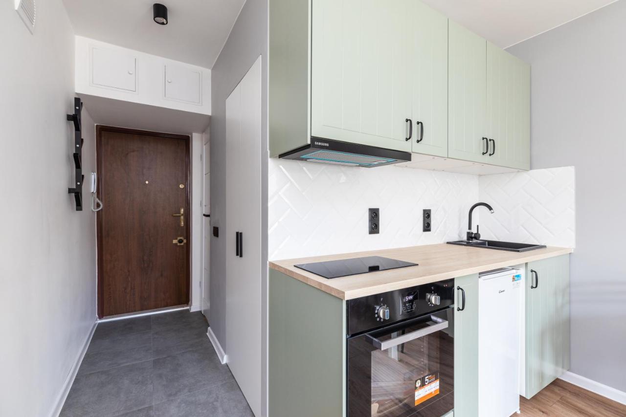 Good Apartament Wola Warsaw Apartament 1 Pokojowy Z Aneksem Apartment Екстериор снимка
